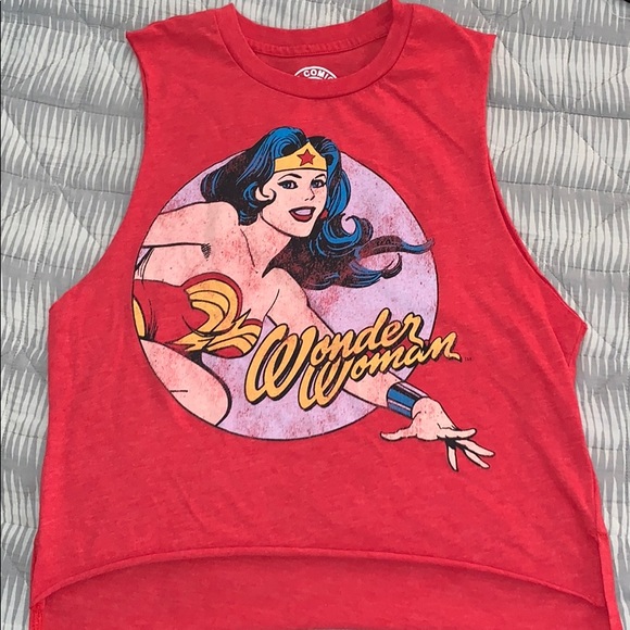 Wonder Woman Crop Top - Picture 2 of 4